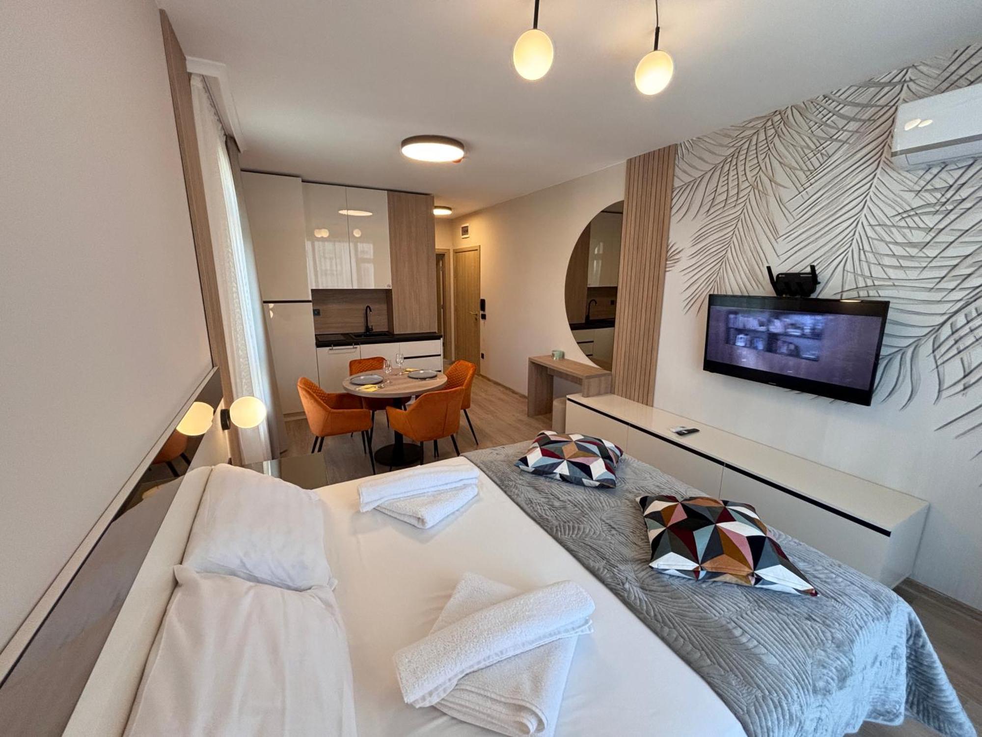 Sorrento - Menada Apartments Sveti Vlas Eksteriør billede