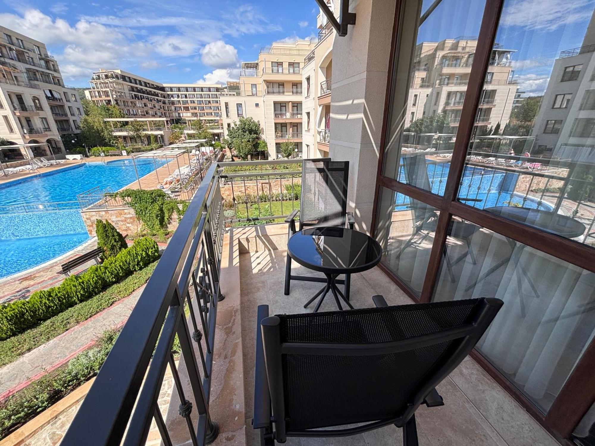 Sorrento - Menada Apartments Sveti Vlas Eksteriør billede