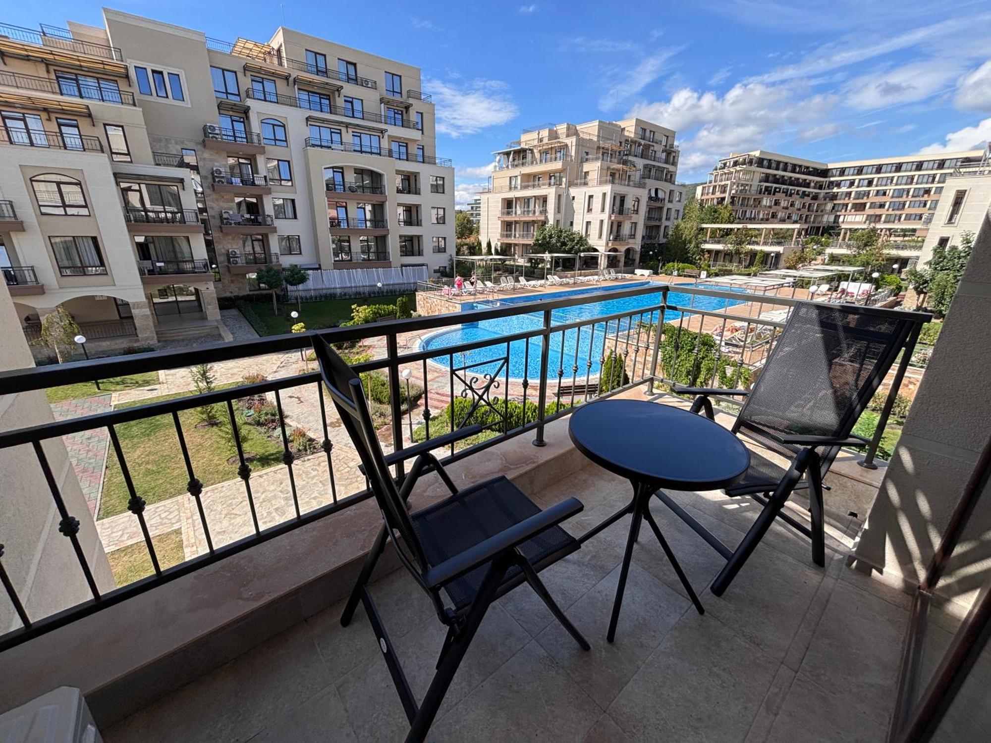 Sorrento - Menada Apartments Sveti Vlas Eksteriør billede