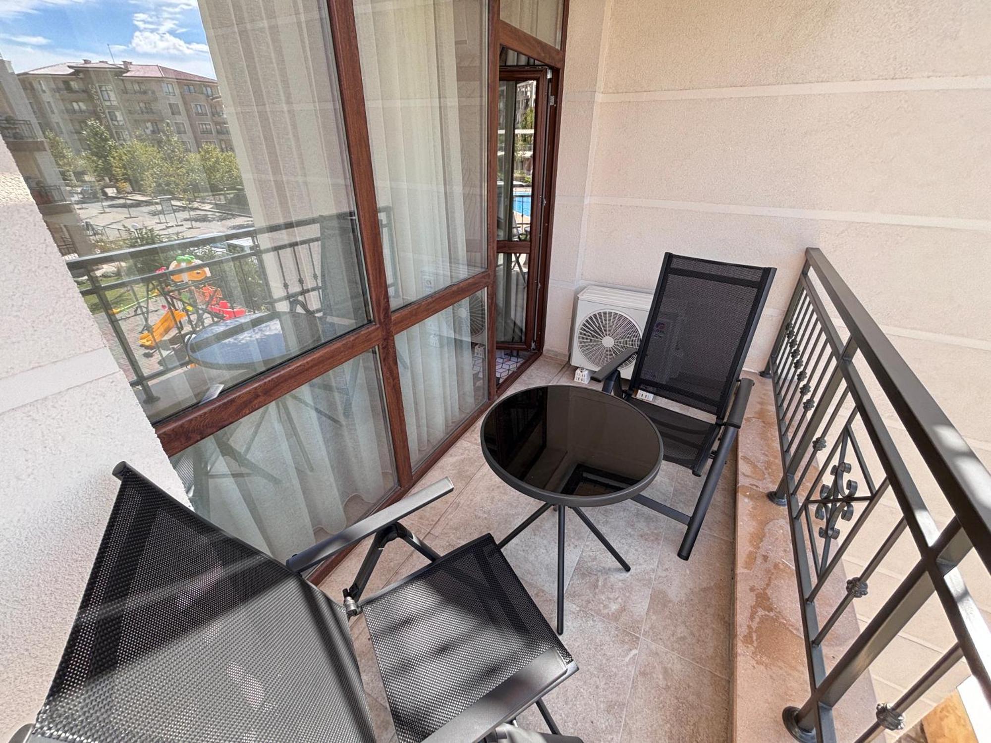 Sorrento - Menada Apartments Sveti Vlas Eksteriør billede